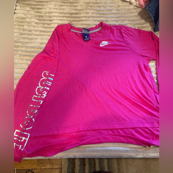Nike Women’s Fuchsia Long Sleeve V-Neck Tee - Picture 1 of 2